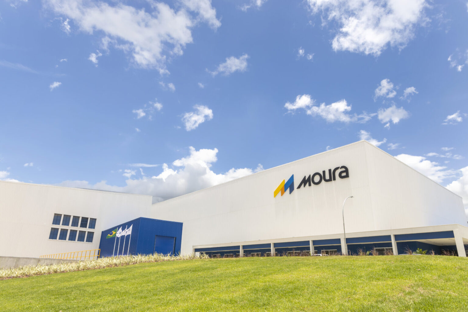Essential Energy Tour – Moura Group | Battery Council International